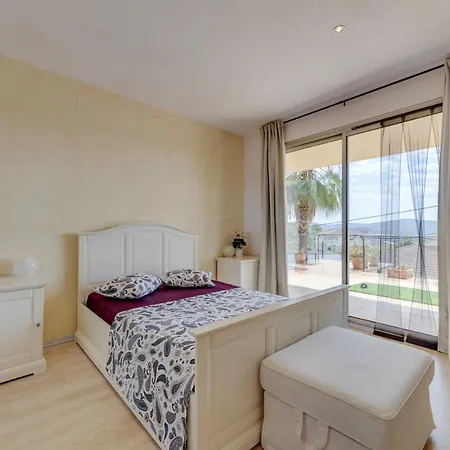 Spacious With Sea View In + Private Pool