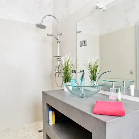 Spacious With Sea View In + Private Pool *
